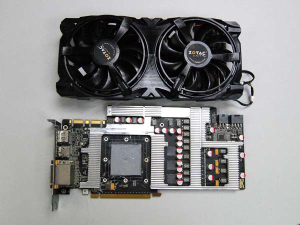 zotac_GTX580ee_1