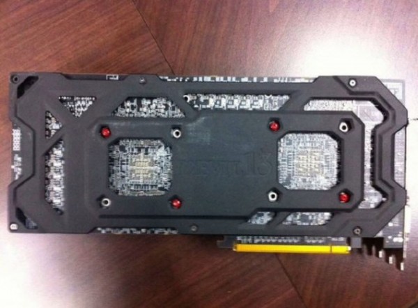 Powercolor R9295X2Devil13 4