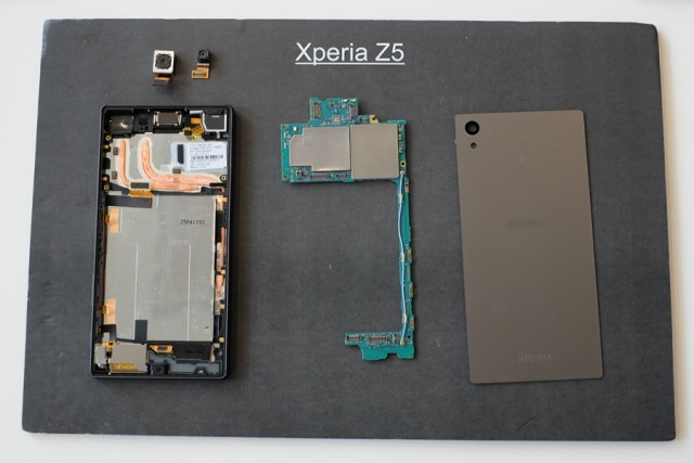 Xperia Z5premiumteardown 2