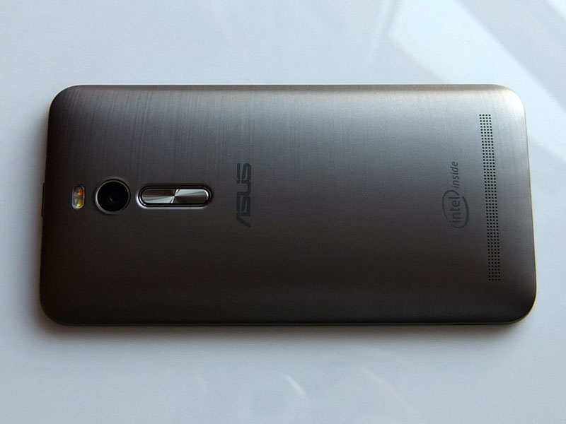 Zenfone 2 review top 1