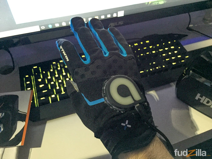 gloveone vr glove front