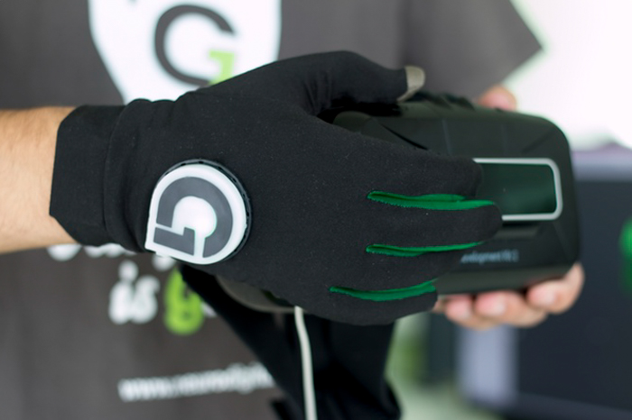 gloveone vr glove up close