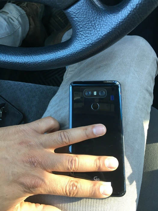 lg g6 glossy black rear