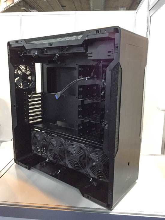 lian li pc v3000 front