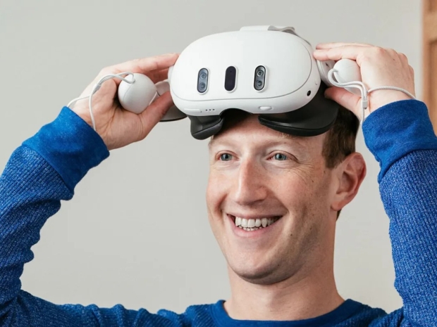 Zuck slams Apple&#039;s pricey face gadget