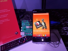 Snapdragon 820 reference device looks snappy