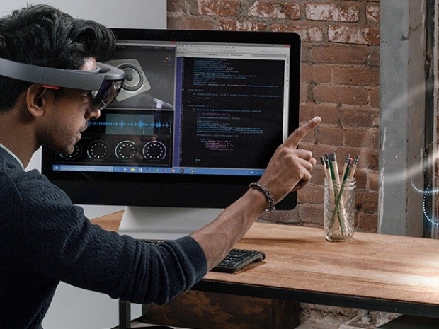 Microsoft snubs Intel on Hololens