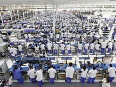 Foxconn rethinks US display deal