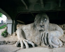 Was GloFlo the Troll underneath Skybridge?