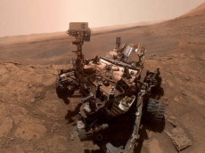 Software error stops curiosity