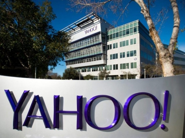 Yahoo back from the dead