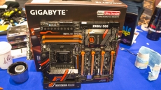 Gigabyte pushes custom Z170X SOC Force motherboard on liquid nitrogen at CES 2016