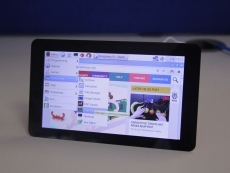 Raspberry Pi gets an official 7-inch touchscreen