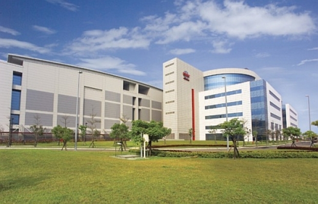 TSMC sees profit slowing